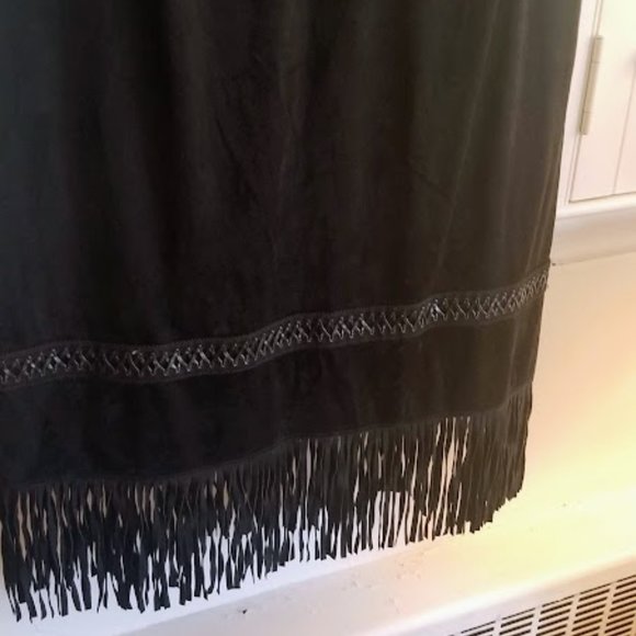 NWT | Stylish | Faux Suede | Black | Fringe Bottom | Sleeveless | Size: L - Picture 9 of 16